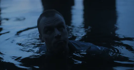 Breathing underwater gallery still 1